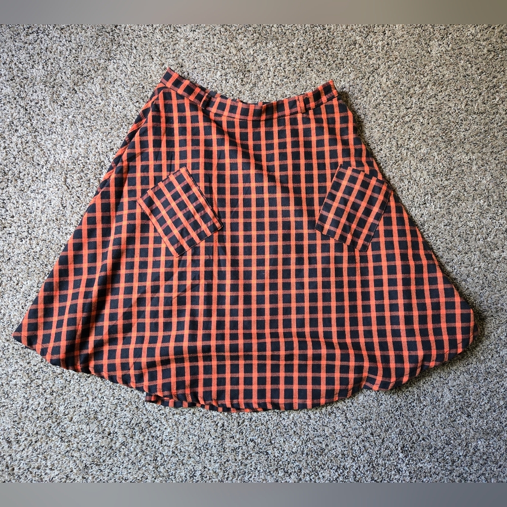 Stylish Black and Orange Checkered Skirt